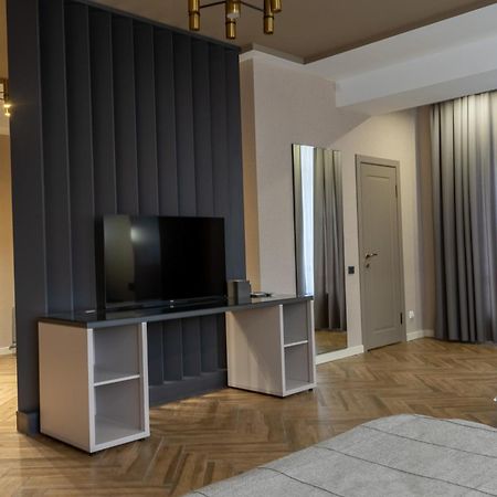Five Hotel Biškek Exteriér fotografie
