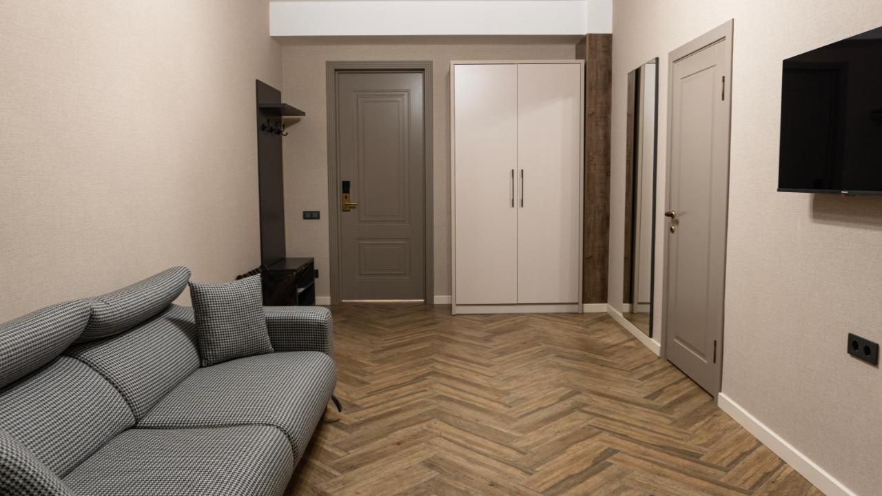 Five Hotel Biškek Exteriér fotografie