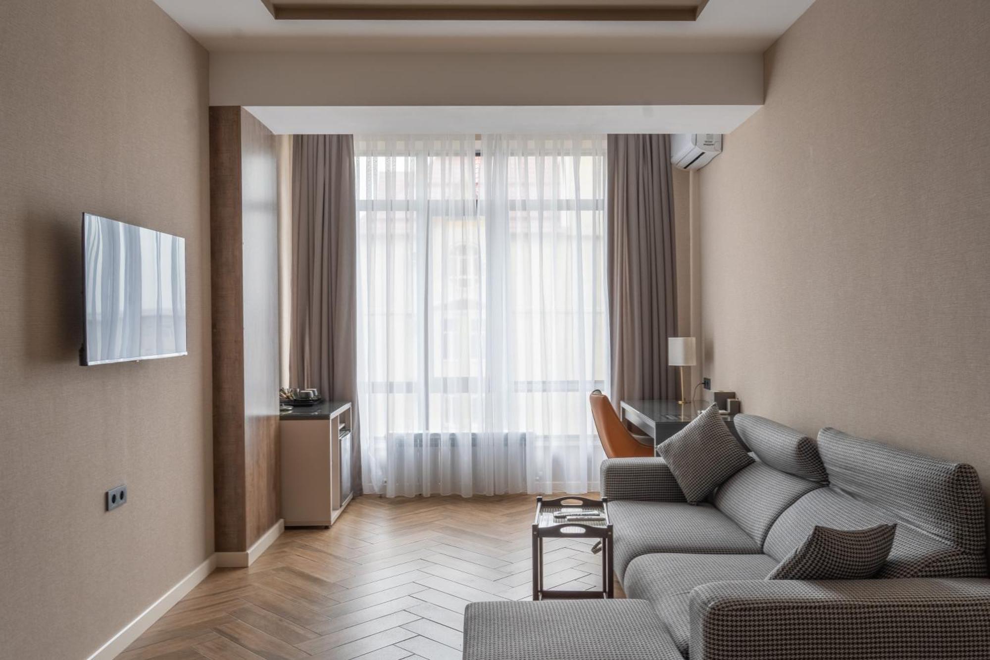 Five Hotel Biškek Exteriér fotografie