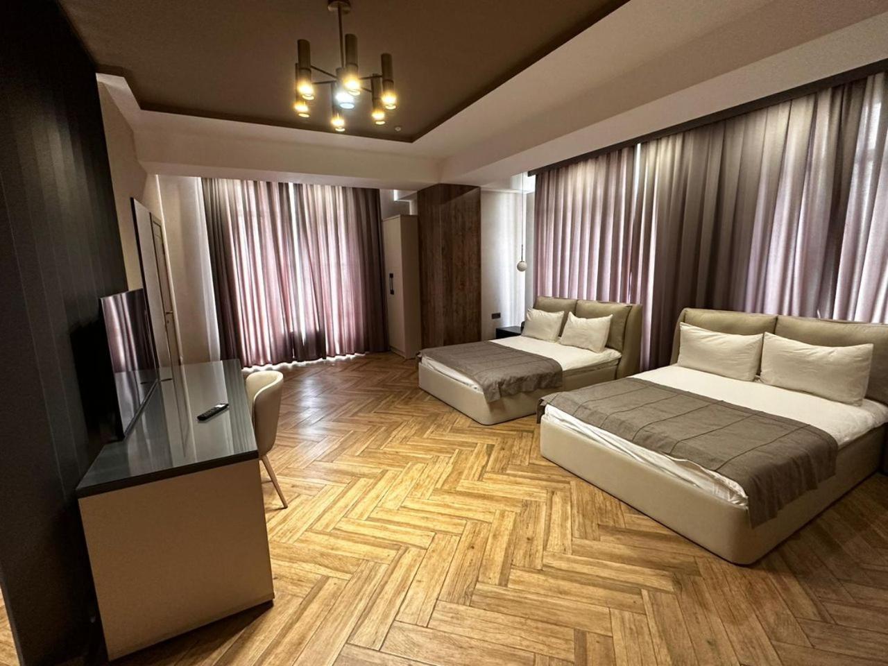Five Hotel Biškek Exteriér fotografie